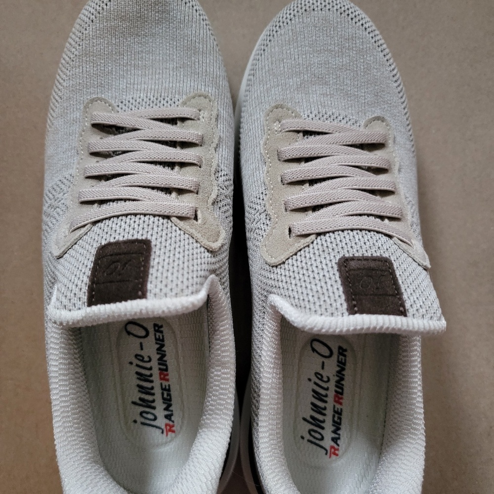 Johnnie-O Range Runner Sneakers Men’s Size 8.5 | Light Gray Knit | New No Box